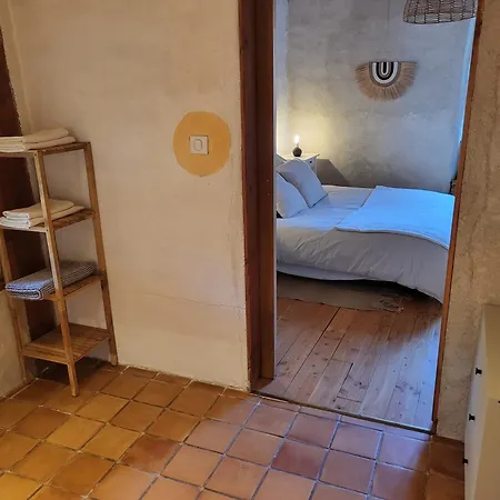 Le Grenier A Ble ゲストハウス 3*